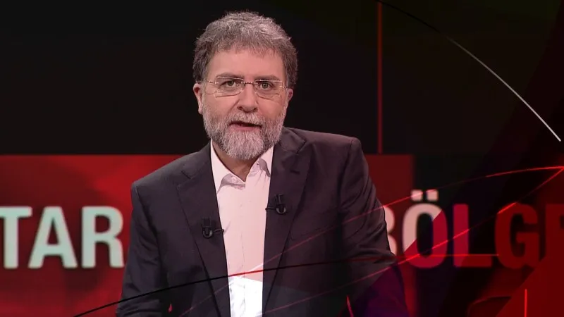Ahmet Hakan’dan Diyanet’in “uygunsuz kıyafet” hutbesine gelen tepkilere: “Güzele bakmak sevaptır ey cemaati müslimin” mi desin?