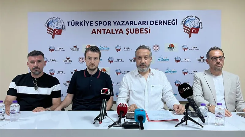 Şok İstifa! Antalyaspor Başkanı Boztepe Görevi Bırakıyor!