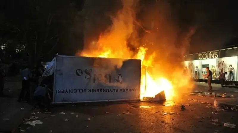 FETÖ’cülerin ilk ihaneti: Gezi kalkışması! Kaos amaçladılar