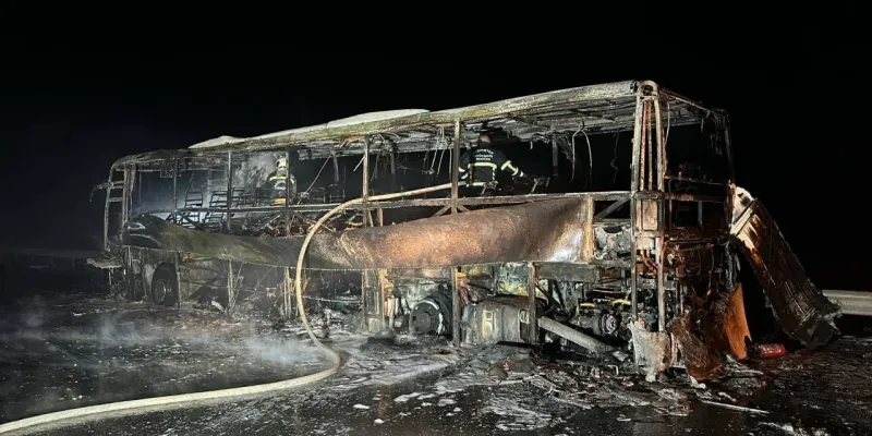 Gaziantep'te Otobüs Alevlere Teslim! Yolcular Son Anda Kurtuldu!