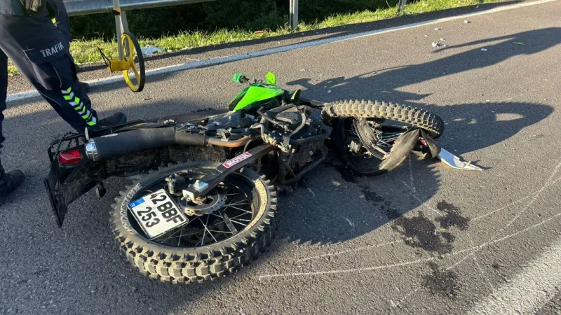 Isparta'da bariyerlere çarpan motosikletteki lise öğrencisi hayatını kaybetti