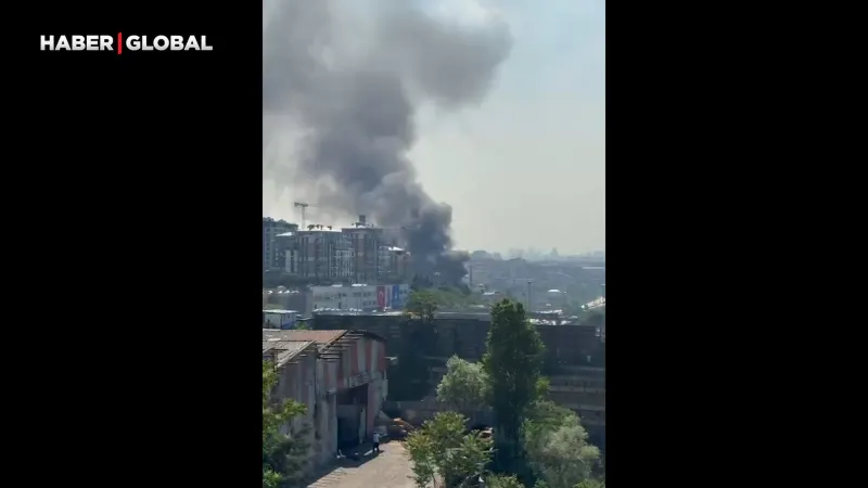 Kağıthane'de iş yeri yangını
