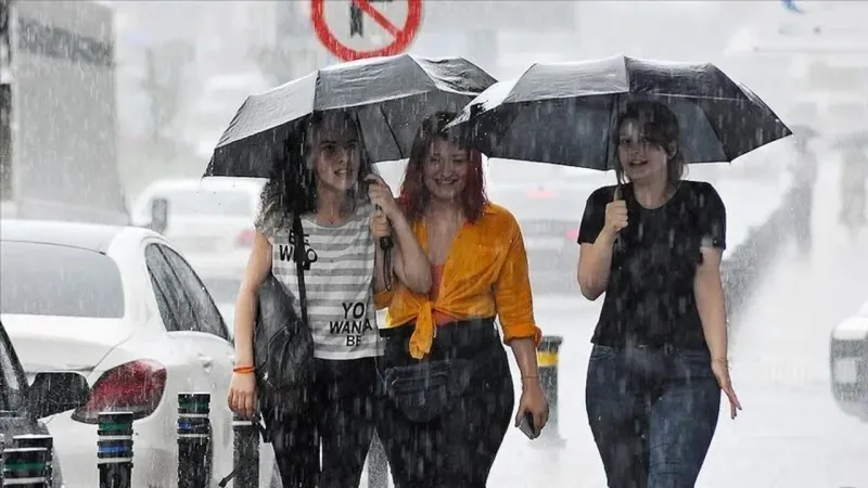 6 İlde Yaz Şoku! Meteoroloji'den Sağanak Yağış Uyarısı