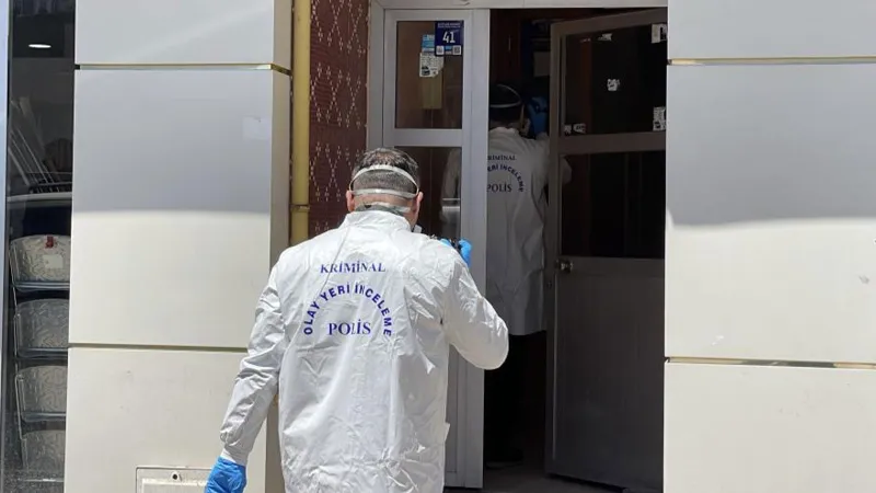 Evden Yayılan Koku Faciası! Komşular İhbar Etti, Gerçek Ortaya Çıktı