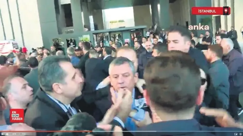 Özgür Özel'e Tokat Şoku! Saldırganın Karanlık Geçmişi Ortaya Çıktı!