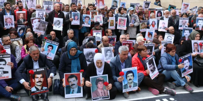 Cumartesi Anneleri'nden Yürek Yakan Anneler Günü Mesajı!