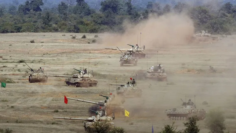 Keşmir'de Savaş Çıkacak Mı? Hindistanlı Tarihçiden Çarpıcı Yorum!