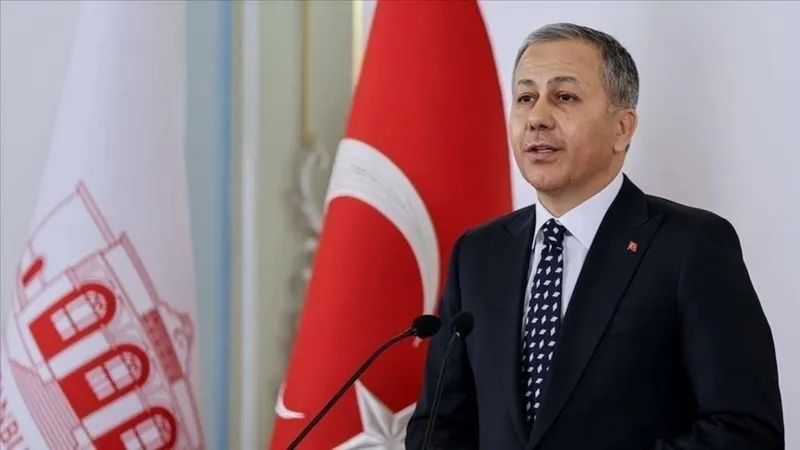 İçişleri Bakanı Yerlikaya polislerin kahramanlığını övdü