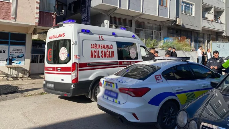 Kocaeli'de Flaş Kaza! Minibüsün Çarptığı Çocuk Hayata Tutundu Mu?