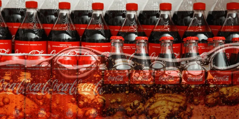 Coca-Cola Battı Mı? Şok Düşüş! İşte Dev Zararın Nedeni