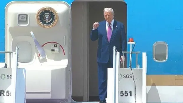 Trump'ın Suudi Arabistan Ziyareti: F-15'ler Eşlik Etti!