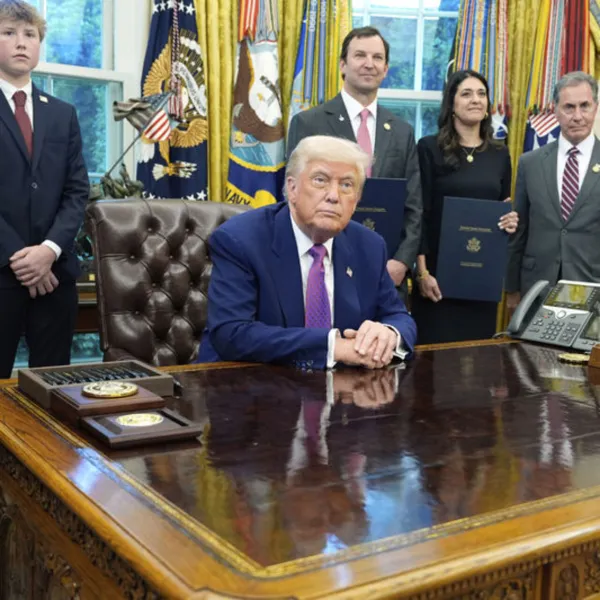 Trump'tan Bomba Hamle! Putin ve Zelenskiy ile Görüşecek Mi?