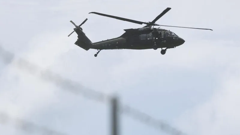 Polonya, ABD yapımı 32 Black Hawk helikopteri alımını askıya aldı