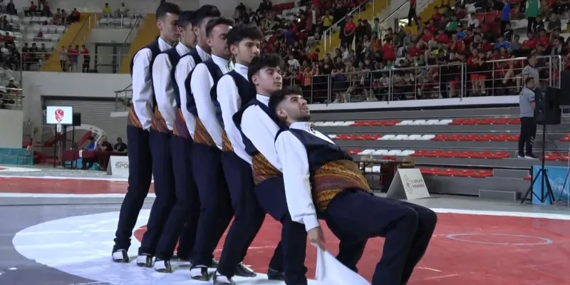 Sivas'tan Olimpiyatlara Güreşçi Yağmuru! Akgül'den Bomba Açıklama