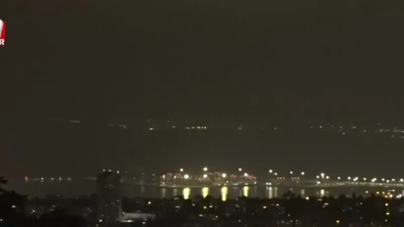 İran'a Şok Saldırı! İsrail Misillemesi mi? Tahran Alarmda!