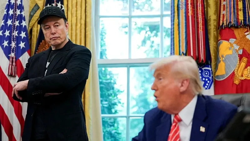 Trump'la Musk'ın arası yine açıldı! ABD Başkanı ağır konuştu: Güney Afrika'daki evine dönmek zorunda kalacaktı | Musk'tan yanıt gecikmedi