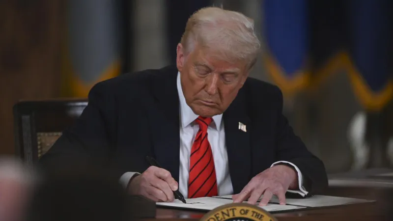 Trump'tan çelik ve alüminyum tarifelerini yüzde 50'ye çıkarma kararı