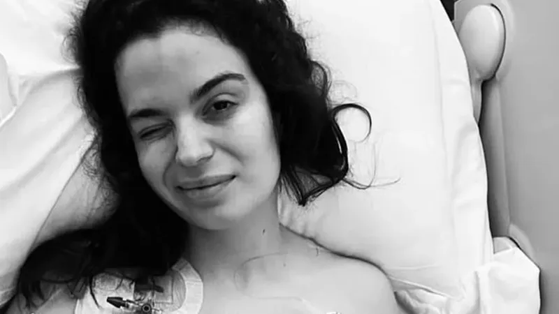 Ünlü oyuncudan korkutan haber! Ameliyatı dokuz saat sürdü
