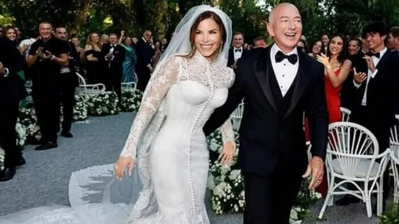 Jeff Bezos'un Venedik'i Sallayan Düğünü: Protestolarla Evlendi!